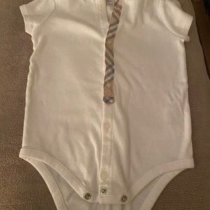 9 months Burberry onesie